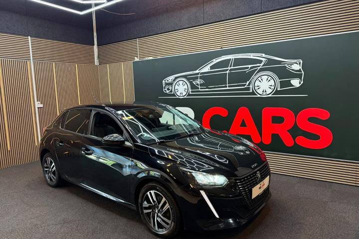 Sort Peugeot 208 fra 2020