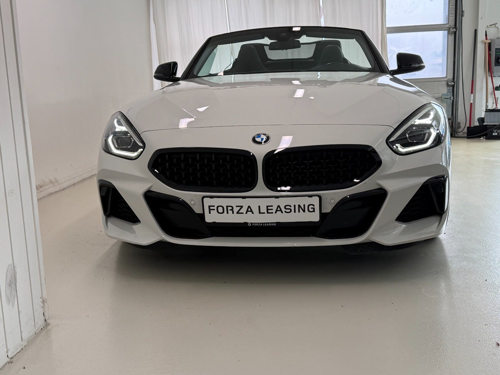 Hvid BMW Z4 fra 2022
