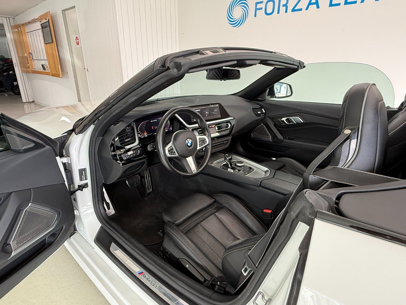 Hvid BMW Z4 fra 2022