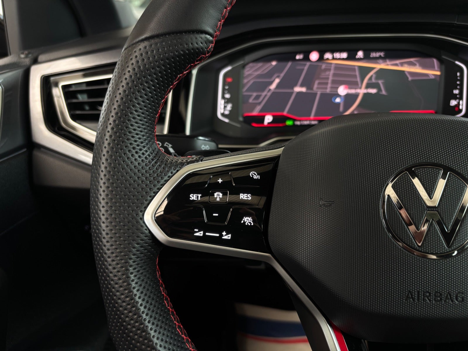 Sort VW Polo fra 2023