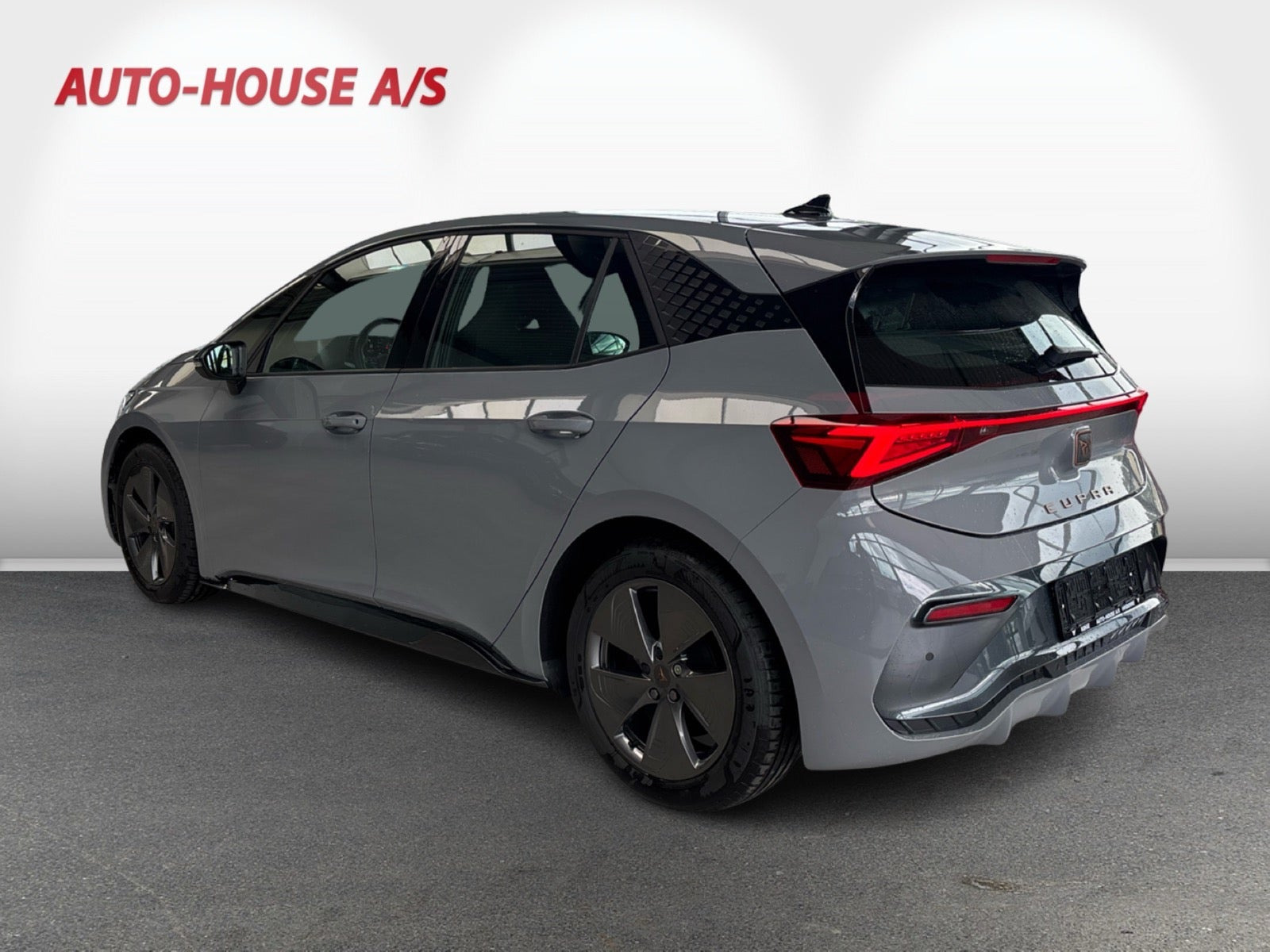 Grå Cupra Born fra 2024
