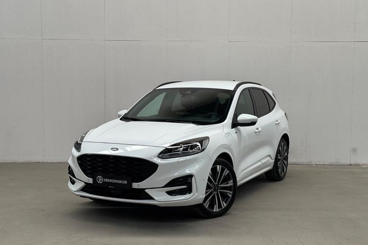 Hvid Ford Kuga fra 2020 set udefra