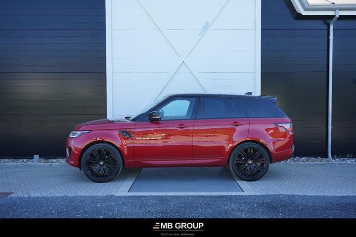 Rød Land Rover Range Rover sport fra 2019