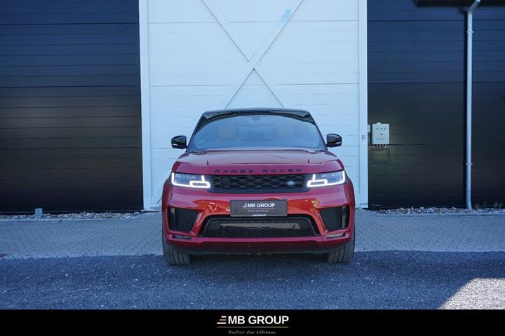 Rød Land Rover Range Rover sport fra 2019