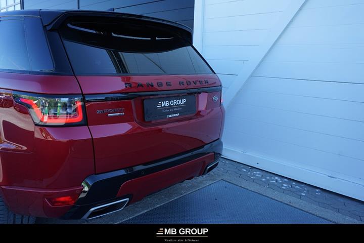 Rød Land Rover Range Rover sport fra 2019