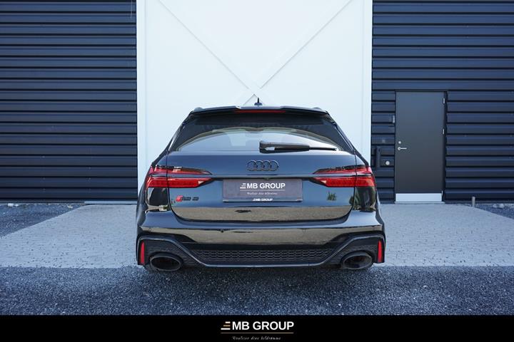 Sort Audi RS6 fra 2020