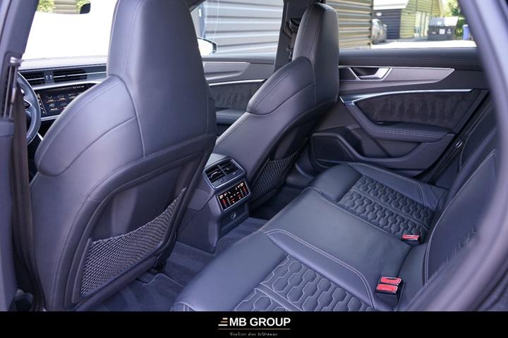 Sort Audi RS6 fra 2020