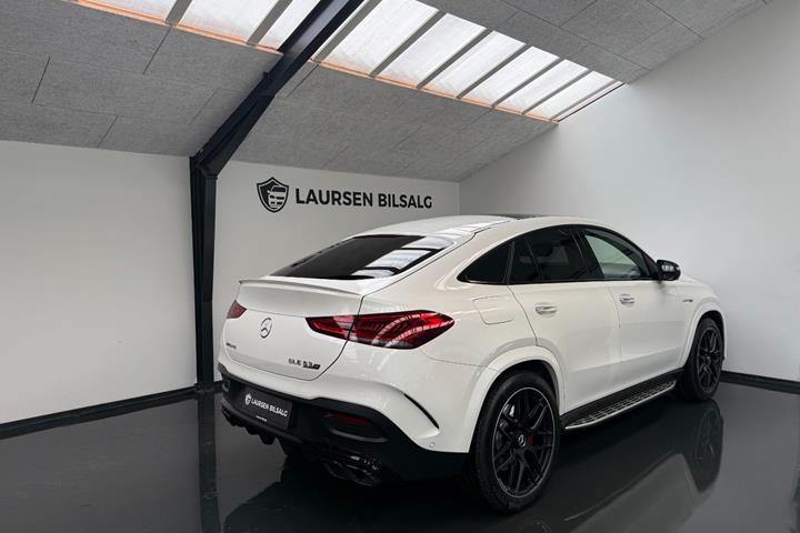 Hvid Mercedes GLE63 fra 2021