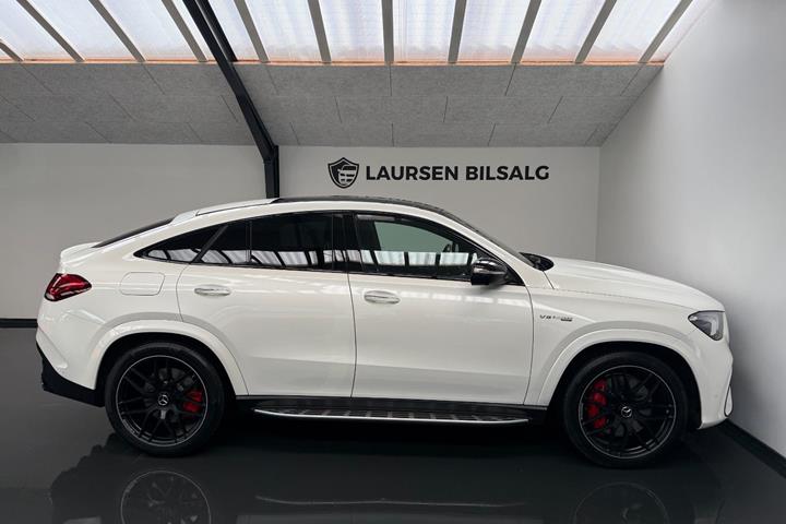Hvid Mercedes GLE63 fra 2021