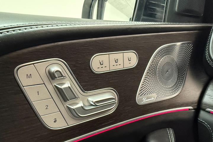 Hvid Mercedes GLE63 fra 2021