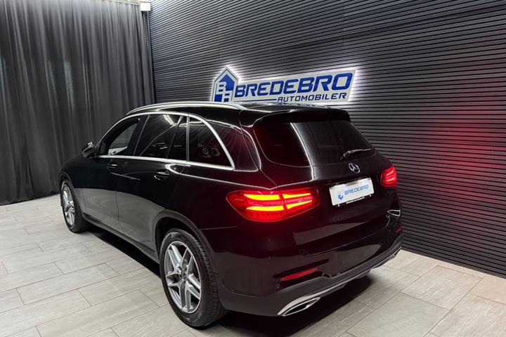 Sort Mercedes GLC220 d fra 2017