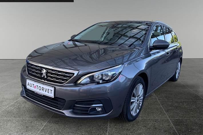 Grå Peugeot 308 fra 2018