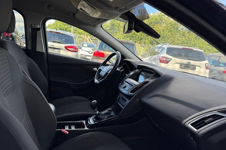 Sort Ford Focus fra 2017
