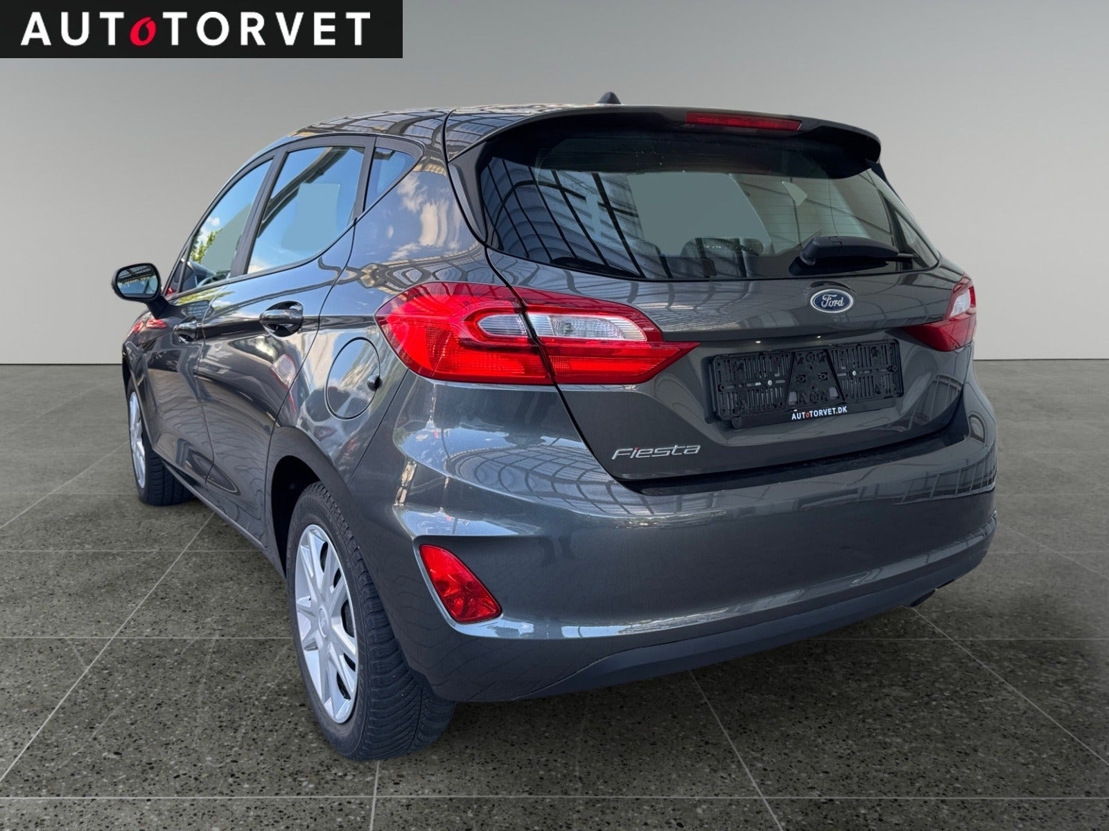 Grå Ford Fiesta fra 2019