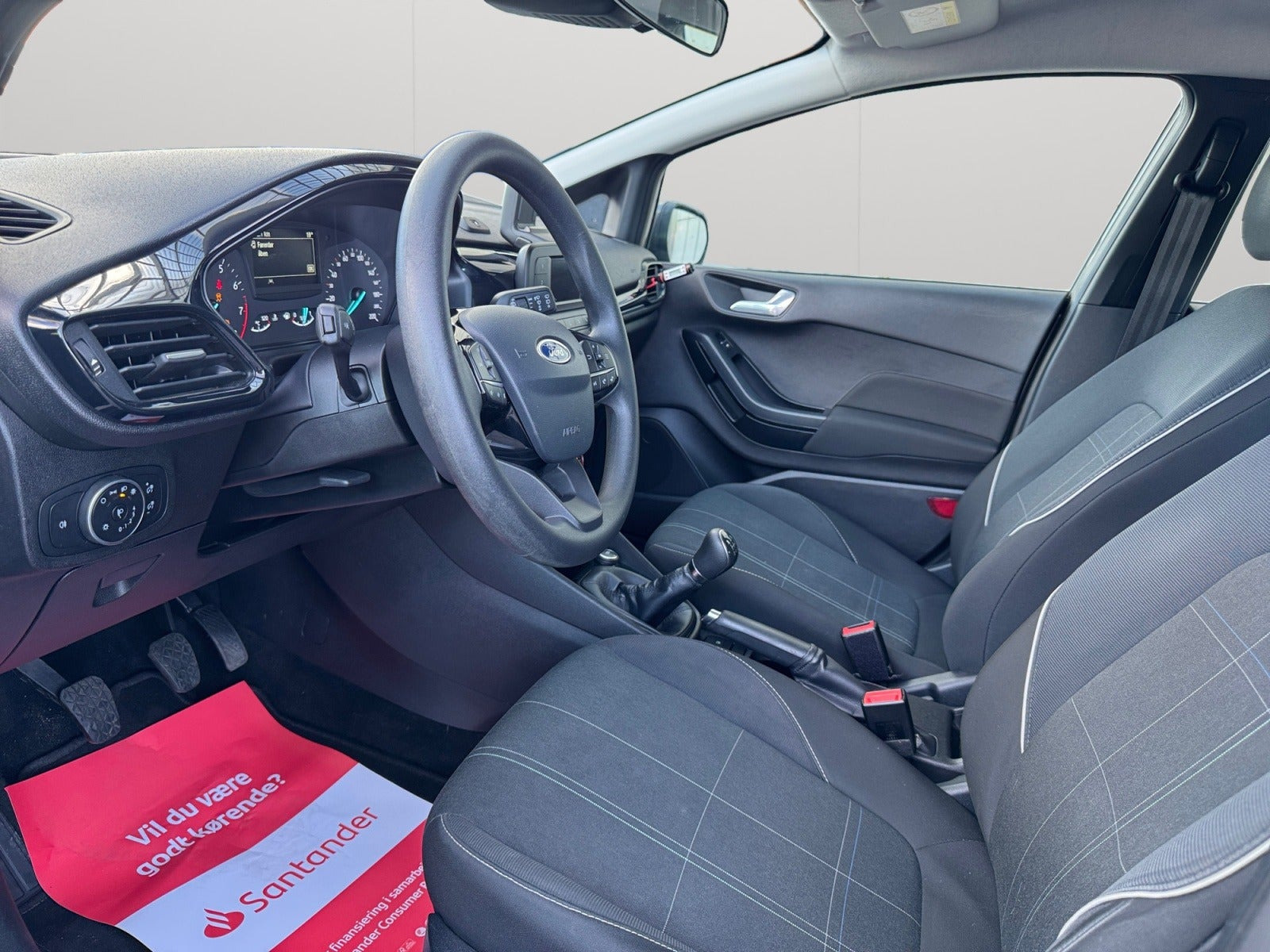Grå Ford Fiesta fra 2019