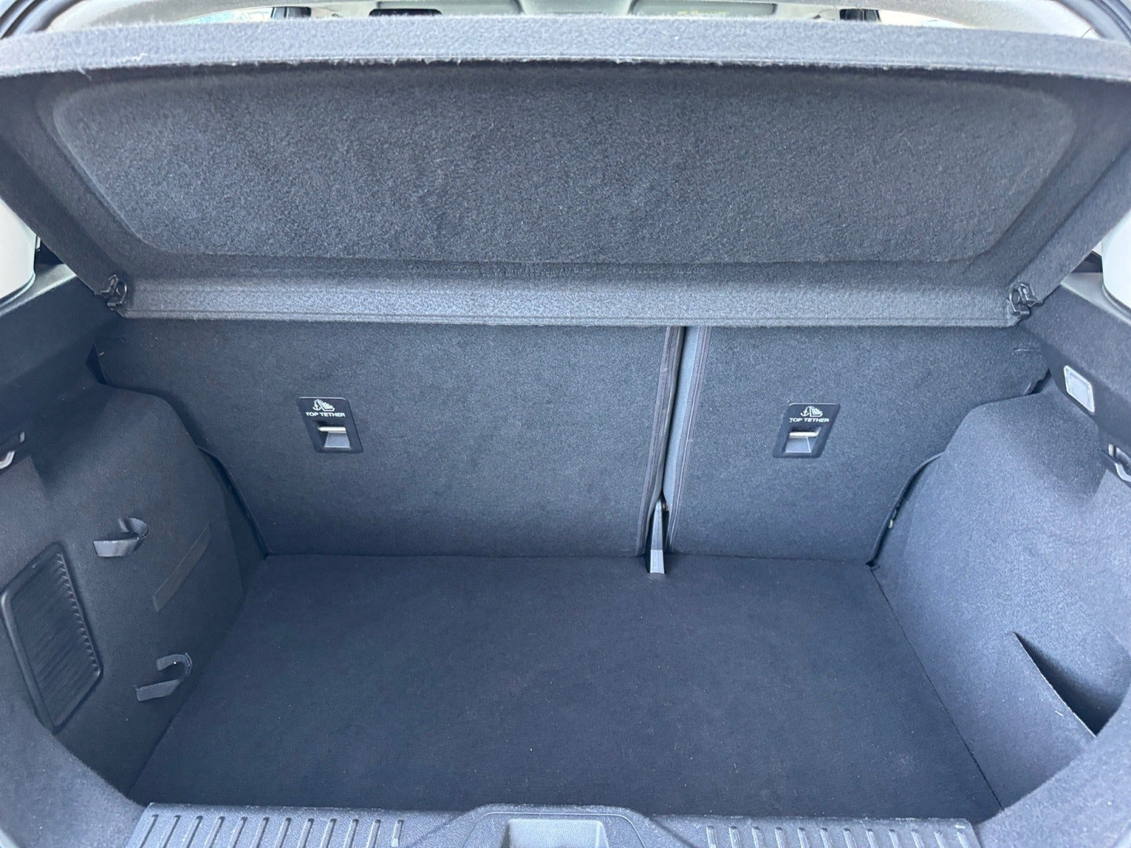 Grå Ford Fiesta fra 2019