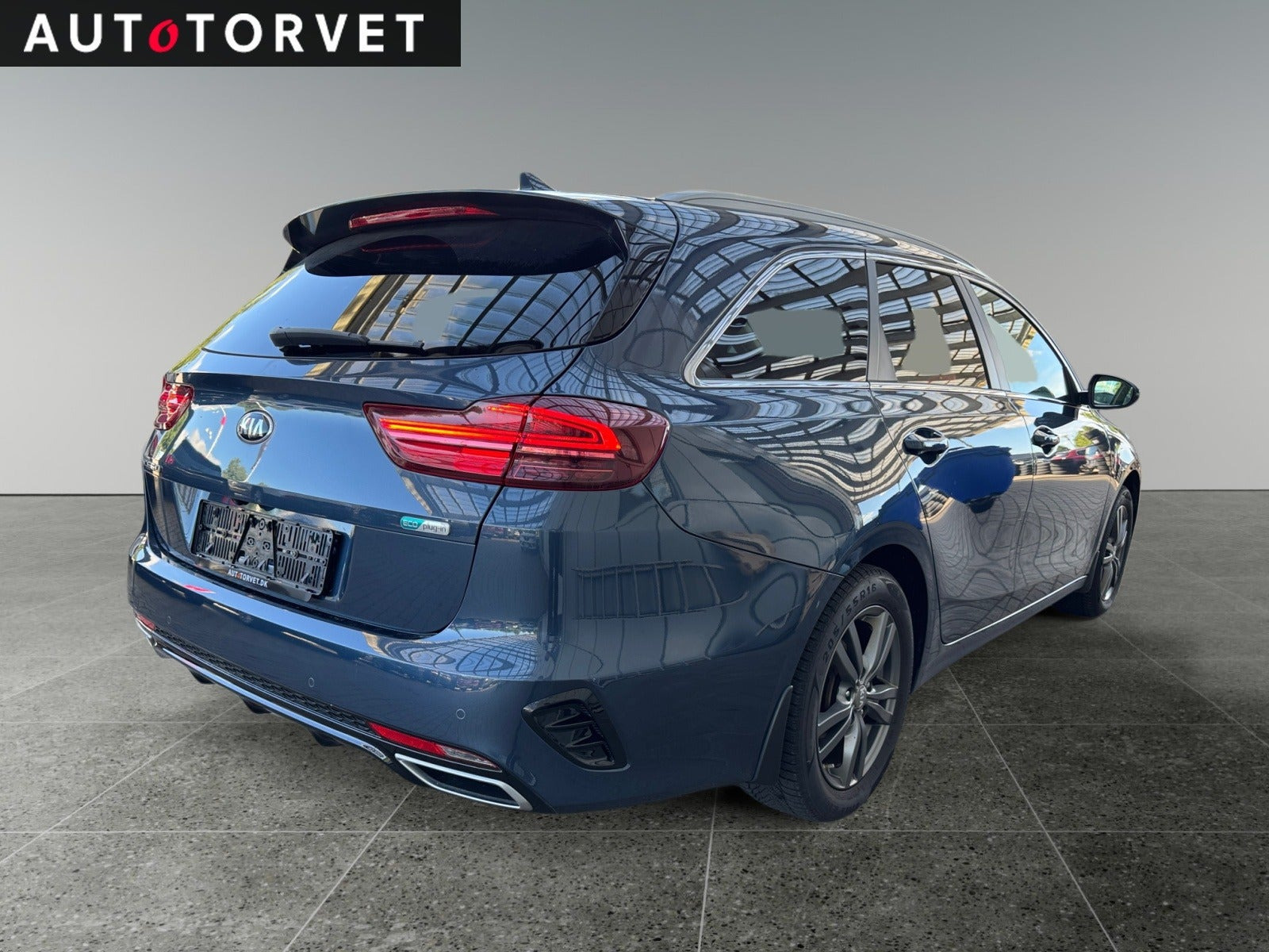 Blå Kia Ceed fra 2020