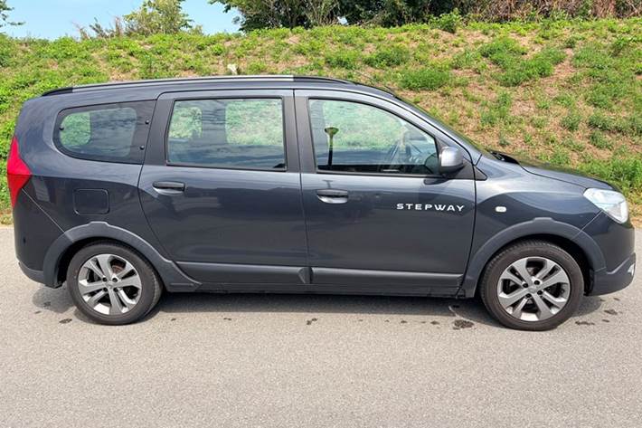 undefined Dacia Lodgy fra 2016