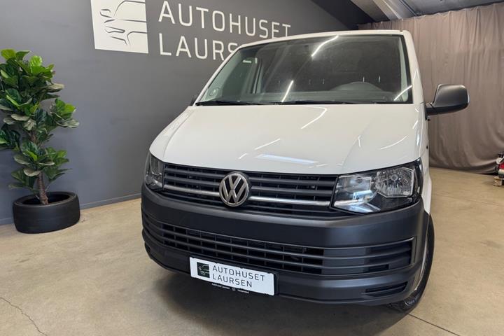Hvid VW Transporter fra 2018