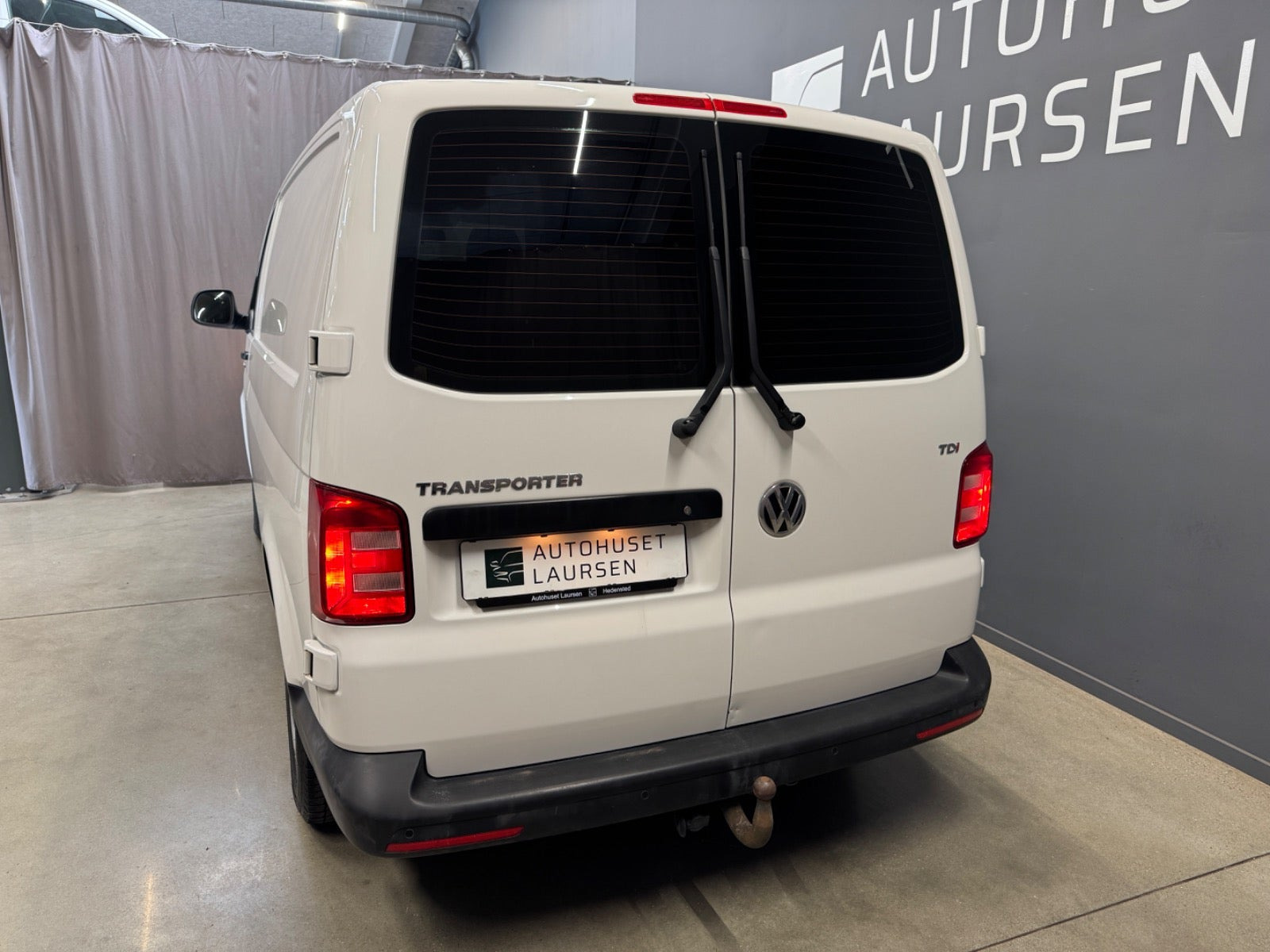 Hvid VW Transporter fra 2018