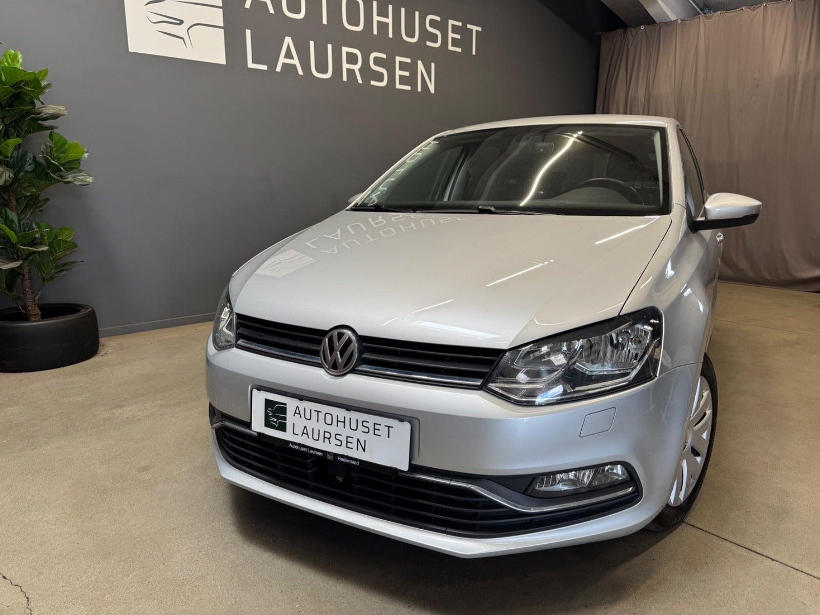 Sølv VW Polo fra 2017