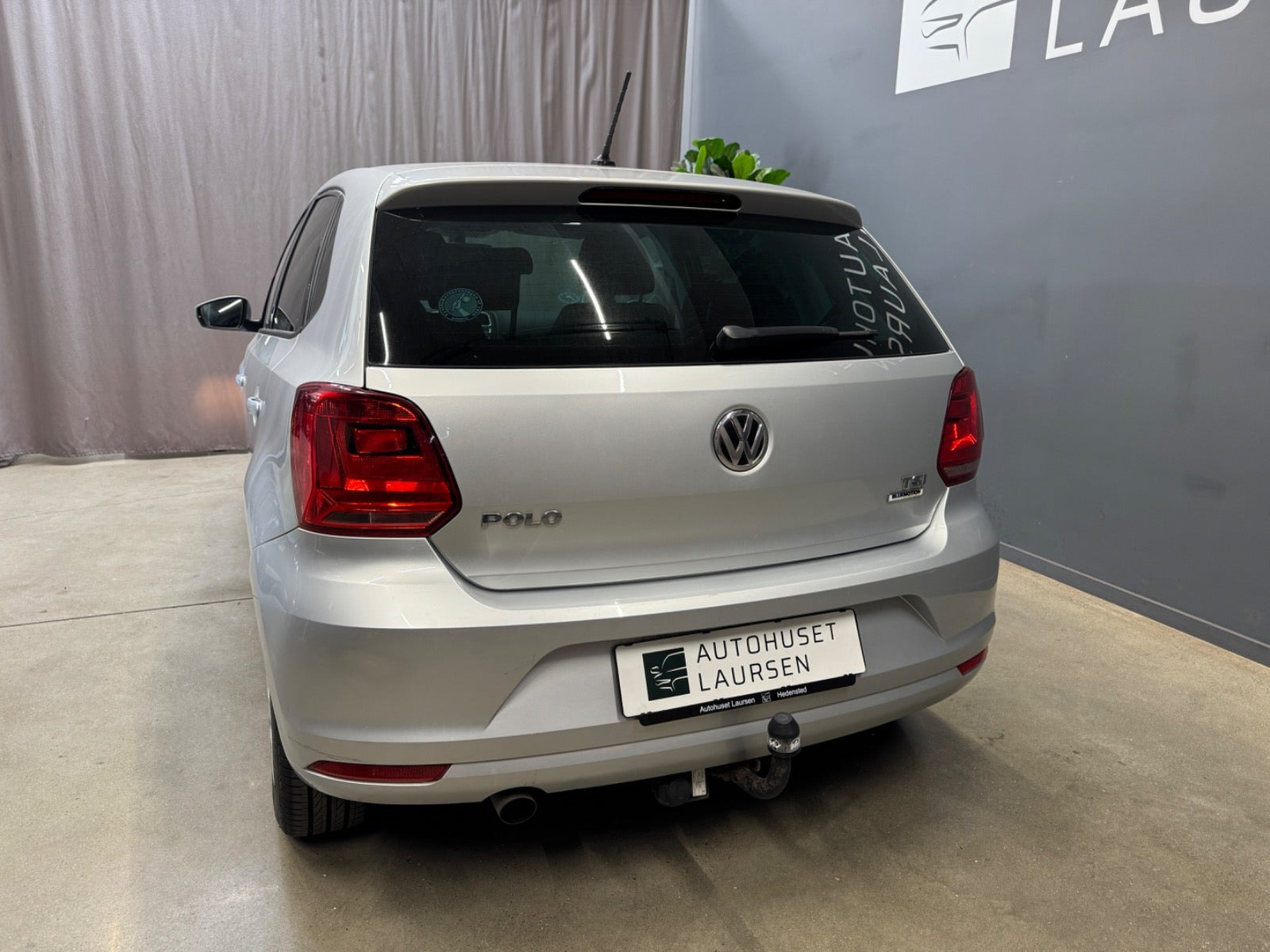 Sølv VW Polo fra 2017