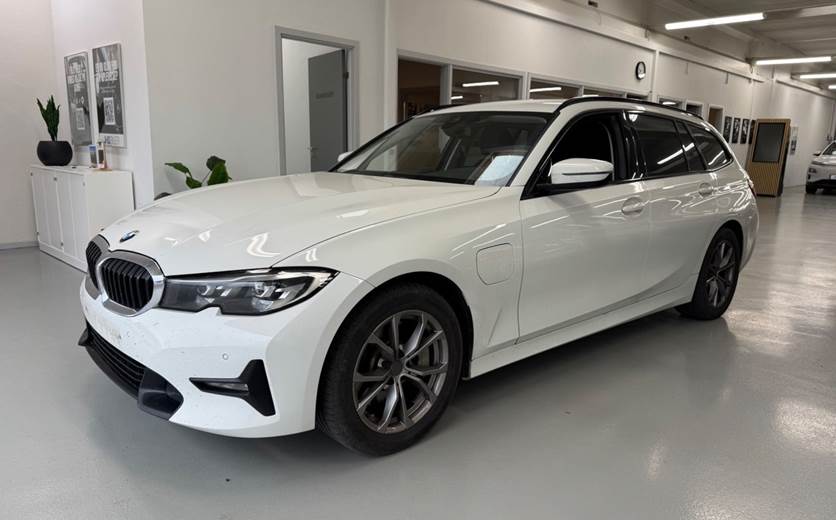 BMW 330e 2,0 Touring Sport Line aut.