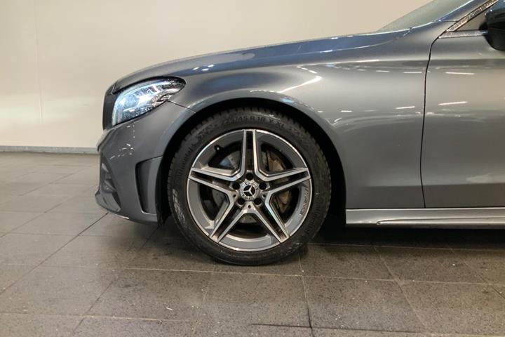 Grå Mercedes C200 fra 2019