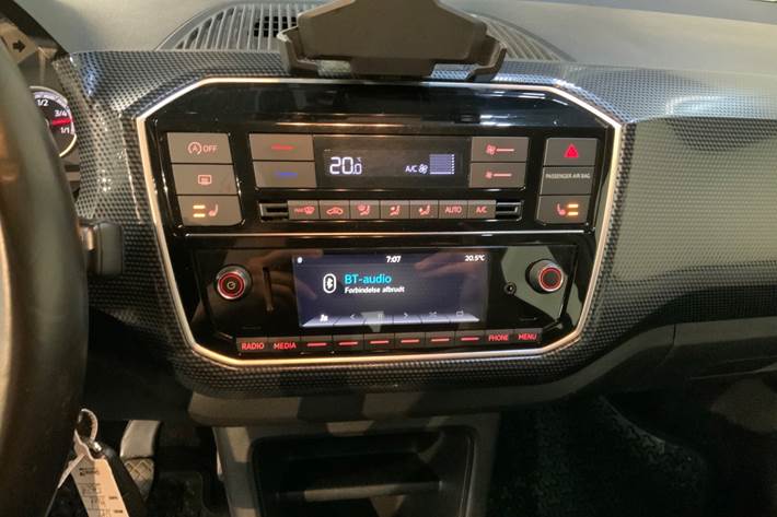 Hvid VW UP! fra 2018