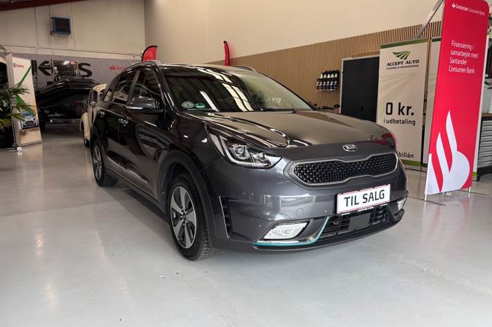 Grå Kia Niro fra 2018