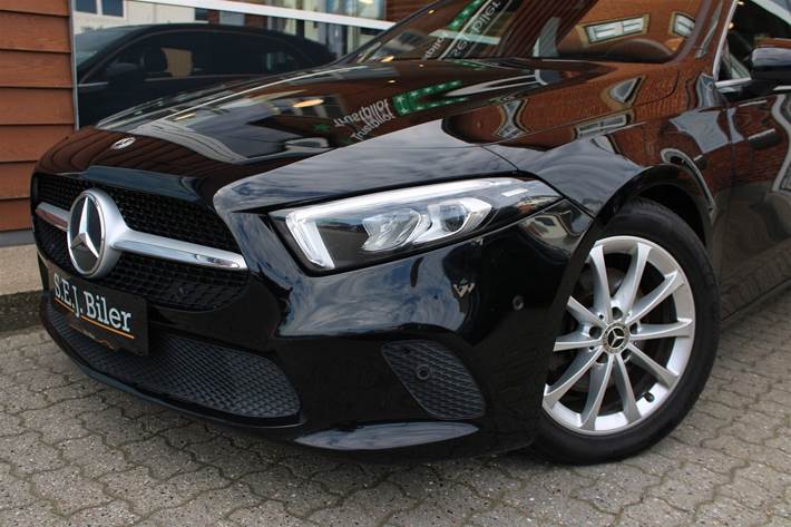 Sort Mercedes A200 fra 2018