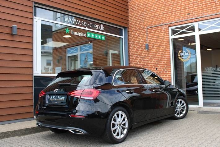 Sort Mercedes A200 fra 2018