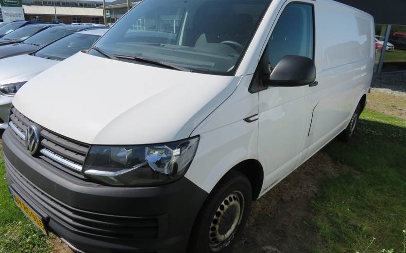 VW Transporter 2,0 TDi 150 Kassevogn lang