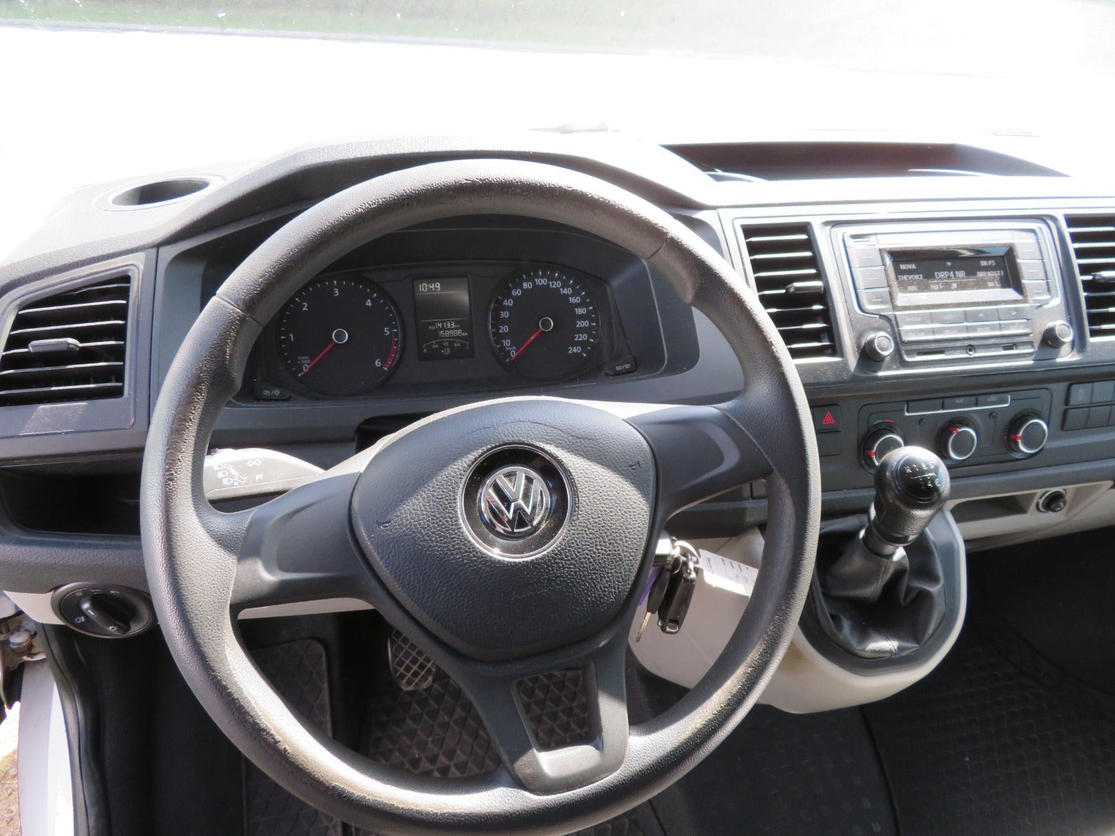 Hvid VW Transporter fra 2019
