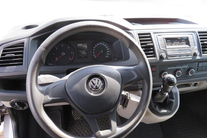 Hvid VW Transporter fra 2019