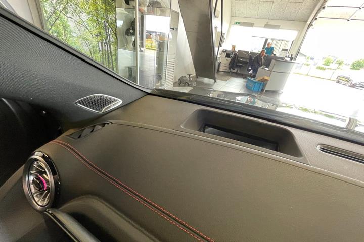 Grå Mercedes EQA250+ fra 2026