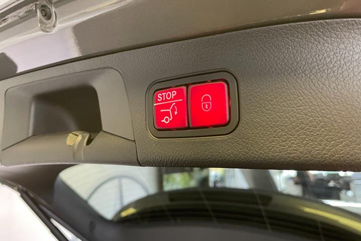 Grå Mercedes EQA250+ fra 2026