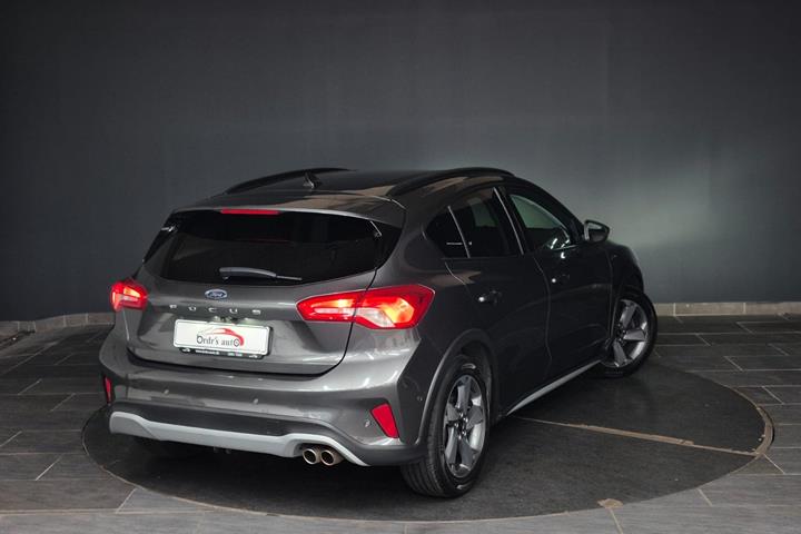 Grå Ford Focus fra 2020
