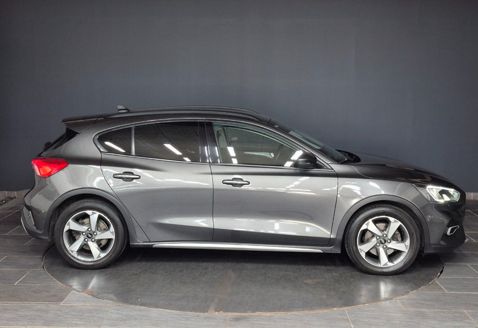 Grå Ford Focus fra 2020