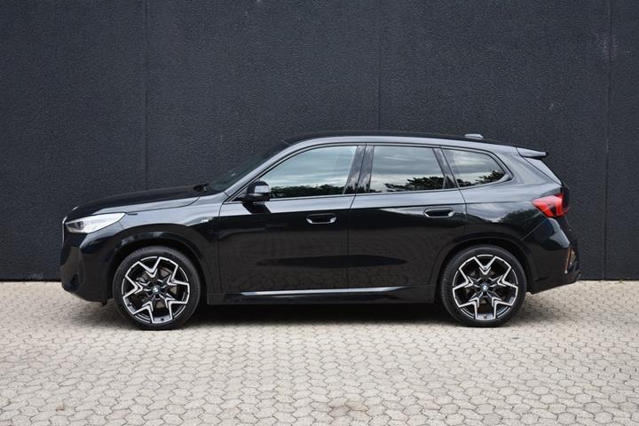Sort BMW iX1 fra 2022