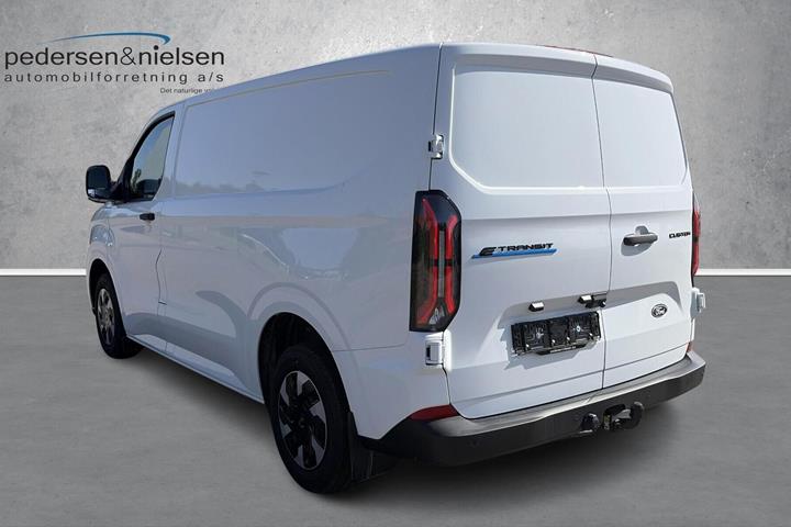 Hvid Ford E-Transit Custom fra 2026