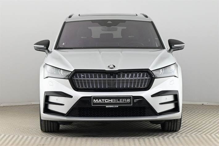 Sølv Skoda Enyaq fra 2024