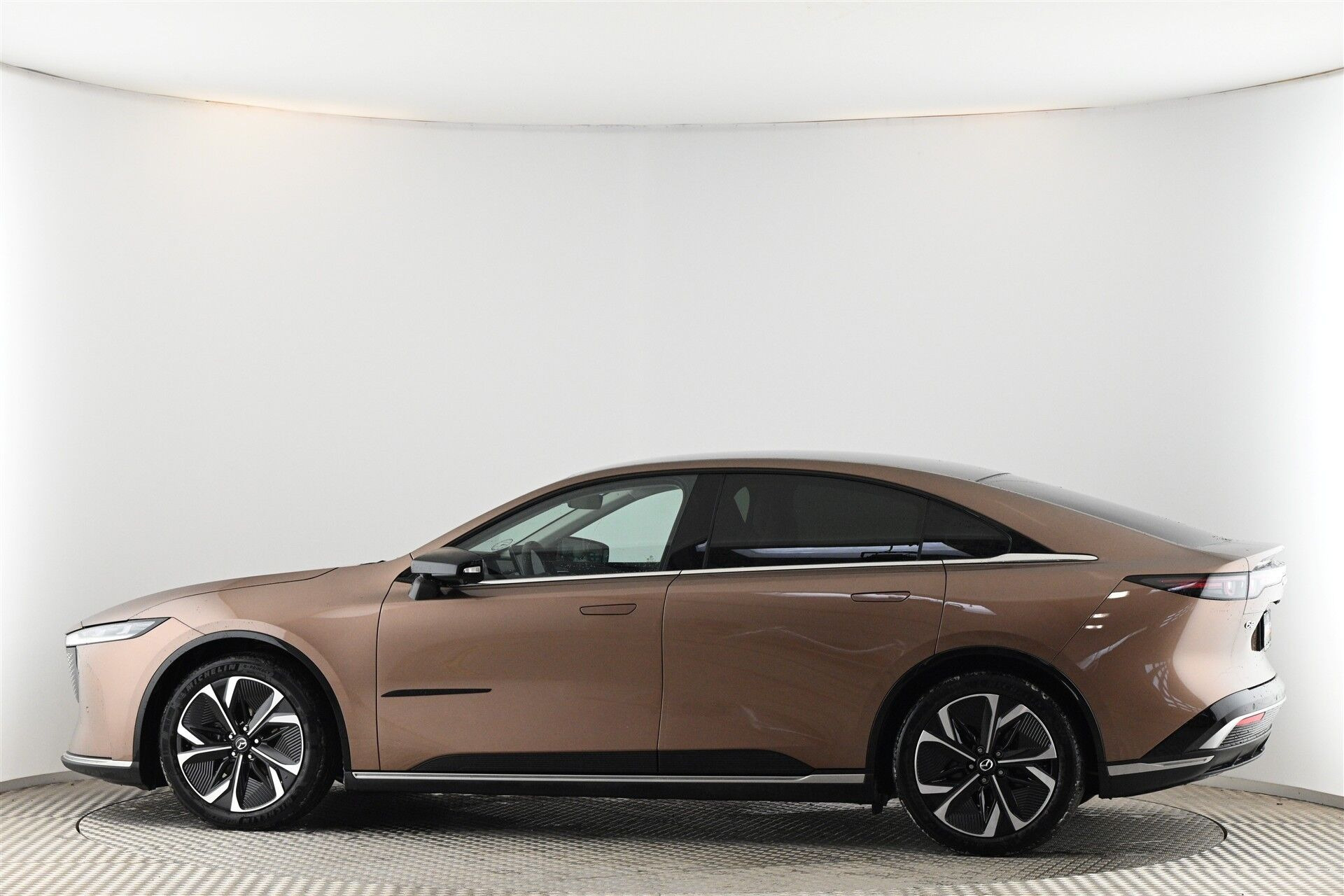 undefined Mazda 6e fra 2026