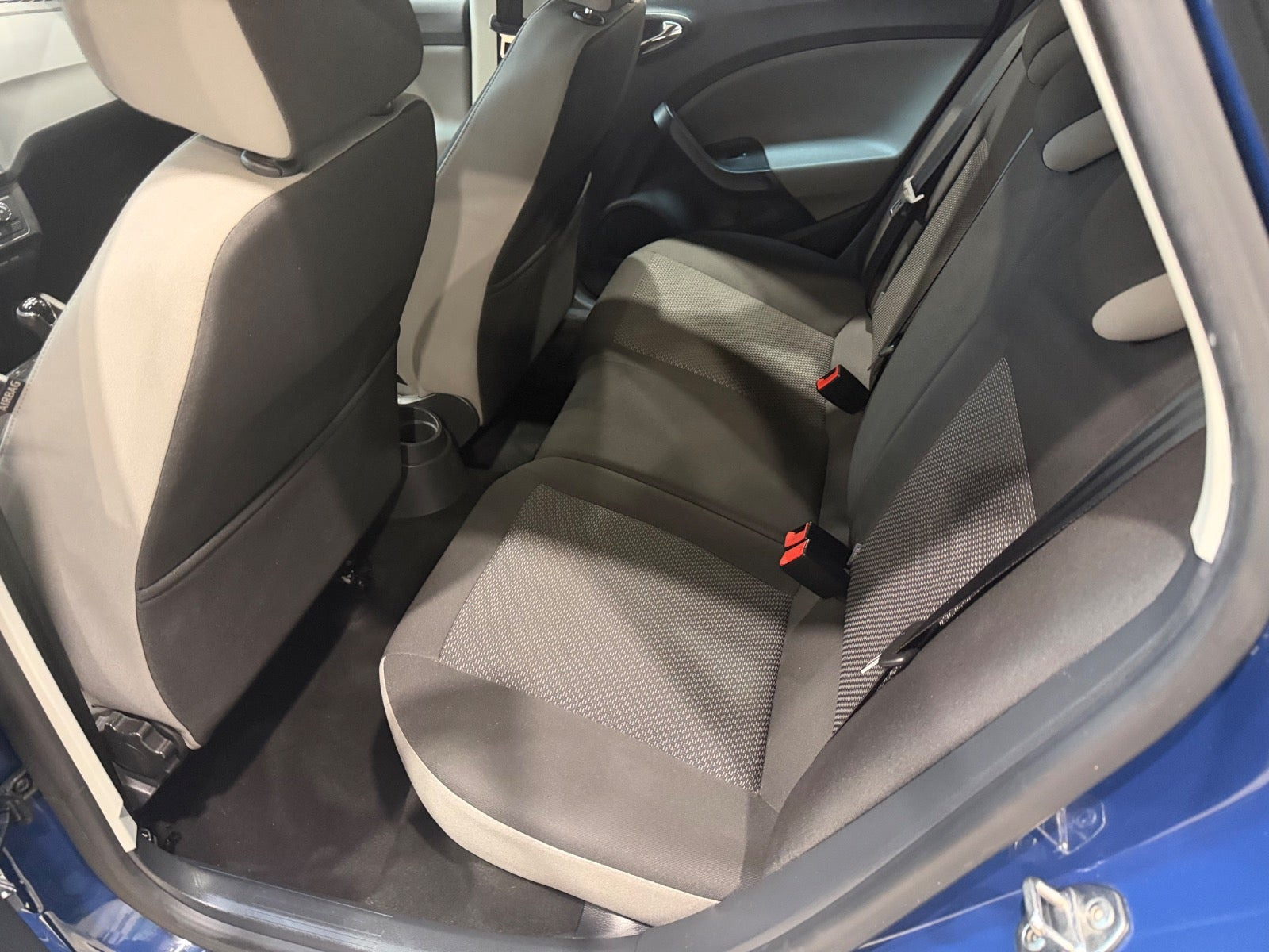Blå Seat Ibiza fra 2017