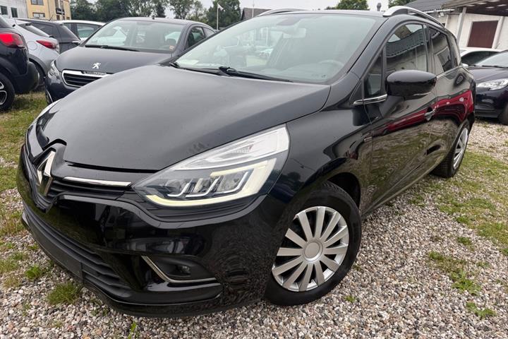 Sort Renault Clio IV fra 2018 set udefra