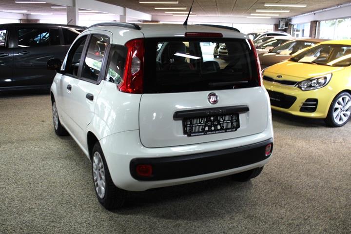 Hvid Fiat Panda fra 2013