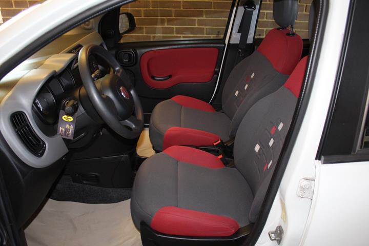 Hvid Fiat Panda fra 2013