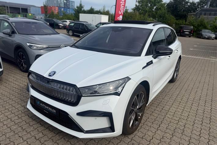 Hvid Skoda Enyaq fra 2022