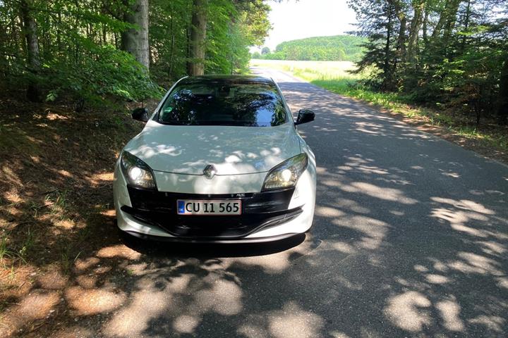 Hvid Renault Megane III fra 2011
