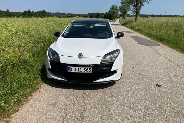 Hvid Renault Megane III fra 2011